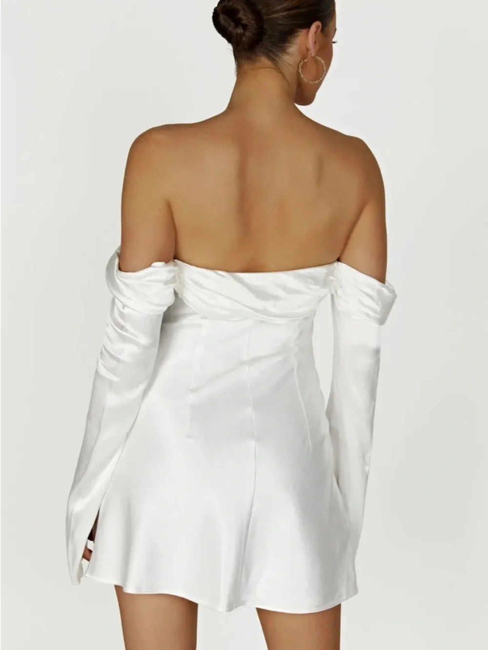 Meshki Giselle Off Shoulder Satin Mini Dress White NWT Size Medium - Picture 3 of 7